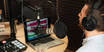 Pesquisa mostra que ouvintes priorizam comunicadores, mantêm escuta diária e valorizam atuação local do rádio